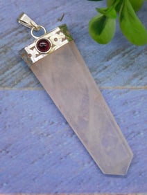 ROSE QUARTZ PENDANT ROCK STONE LAPIDARY SPECIMEN