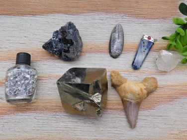 MIXED LOT ROCK STONE LAPIDARY SPECIMEN