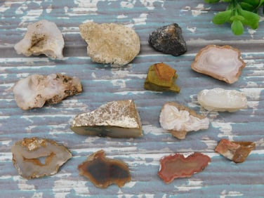 MIXED ROUGH LOT ROCK STONE LAPIDARY SPECIMEN