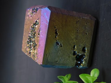 RAINBOW TITANIUM CUBE ROCK STONE LAPIDARY SPECIMEN