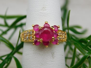 GENUINE STONE RING SIZE 6