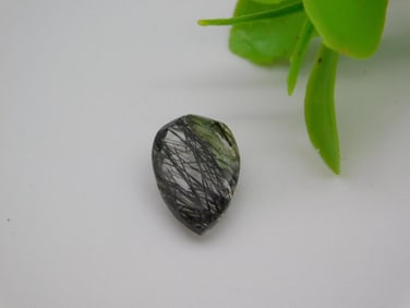 TOURMALATED QUARTZ ROCK STONE LAPIDARY SPECIMEN