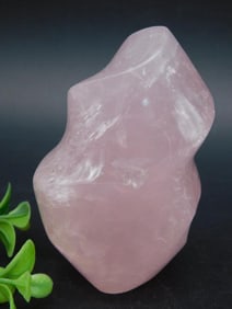 ROSE QUARTZ TWIST ROCK STONE LAPIDARY SPECIMEN