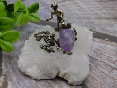 PYRITE MINER ON QUARTZ ROCK STONE LAPIDARY SPECIMEN