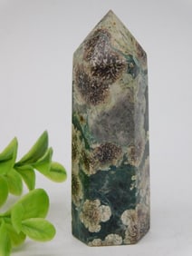 GREEN FLOWER PETAL AGATE TOWER ROCK STONE LAPIDARY SPECIMEN