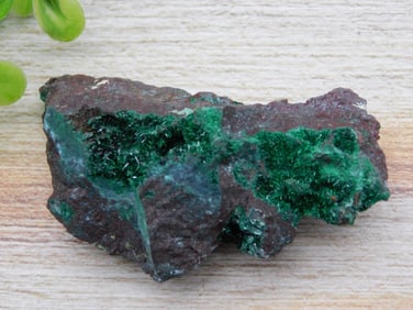 MOROCCAN FIBROUS MALACHITE ROCK STONE LAPIDARY SPECIMEN