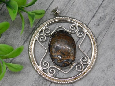 GENUINE STONE PENDANT ROCK STONE LAPIDARY SPECIMEN