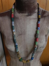 AFRICAN TRADE BEADS ROCK STONE LAPIDARY SPECIMEN