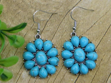 COSTUME JEWELRY EARRINGS