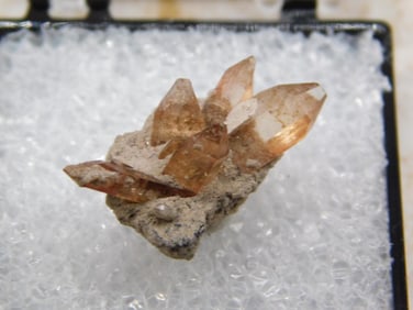 TOPAZ ROCK STONE LAPIDARY SPECIMEN