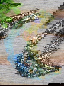 BISMUTH CRESCENT MOON ROCK STONE LAPIDARY SPECIMEN