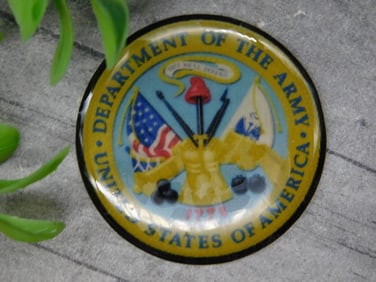 Vintage U.S. Army Department Seal Pin Button