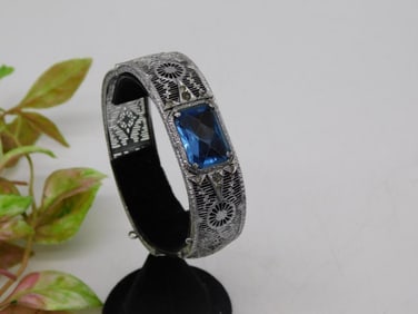Filigree Bracelet with Central Blue Gemstone