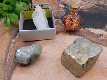 MIXED LOT ROCK STONE LAPIDARY SPECIMEN