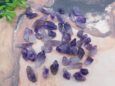 AMETHYST ROCK STONE LAPIDARY SPECIMEN