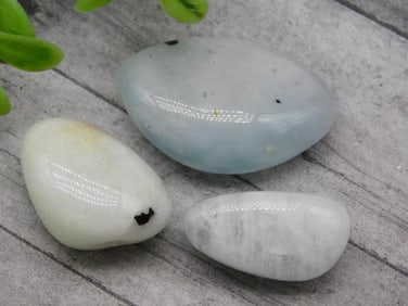 ROCK STONE LAPIDARY SPECIMEN
