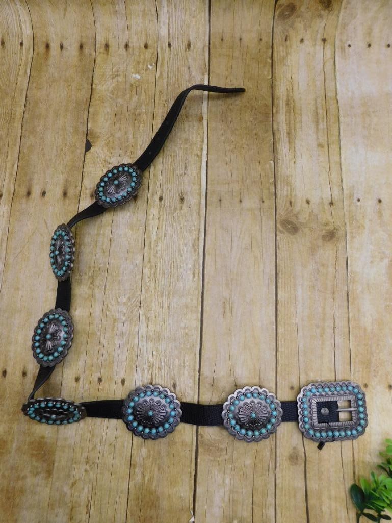 CONCHO BELT SIZE SMALL: CONCHO BELT SIZE SMALL