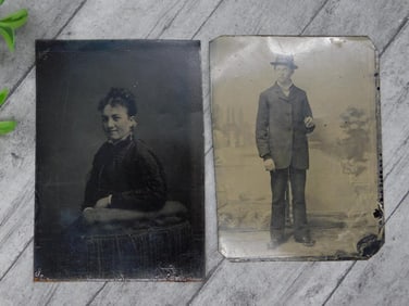 ANTIQUE TINTYPE PHOTOGRAPHY LOT OF 2 PHOTOGRAPHS VINTAGE ANTIQUE