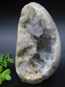 CELESTITE ROCK STONE LAPIDARY SPECIMEN