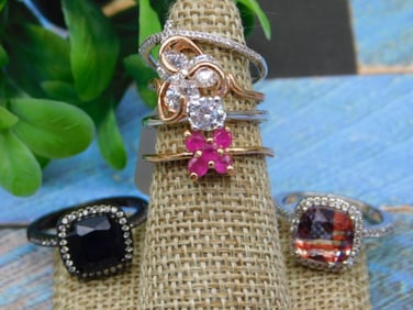 STONE RINGS ROCK STONE LAPIDARY SPECIMEN