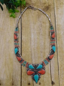 MIXED STONE NECKLACE ROCK STONE LAPIDARY SPECIMEN