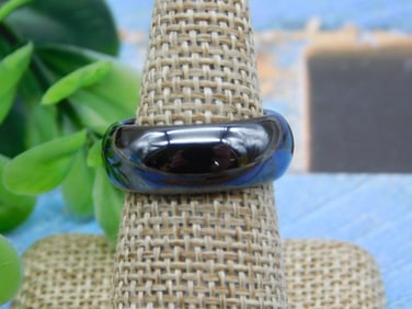 HEMATITE RING ROCK STONE LAPIDARY SPECIMEN