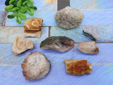 MIXED ROUGH ROCK ROCK STONE LAPIDARY SPECIMEN