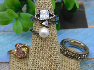 STONE RINGS ROCK STONE LAPIDARY SPECIMEN