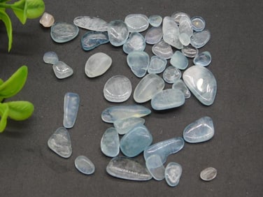 AQUAMARINE ROCK STONE LAPIDARY SPECIMEN