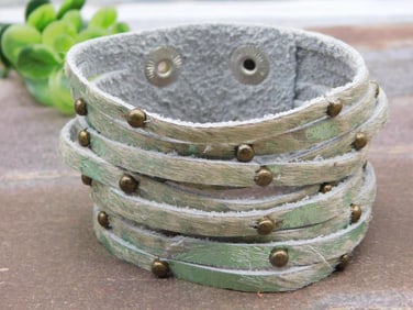COW HIDE STUDDED CUFF BRACELET