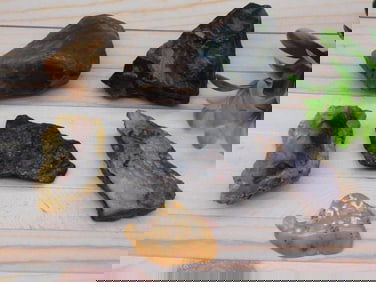 MIXED ROUGH LOT ROCK STONE LAPIDARY SPECIMEN