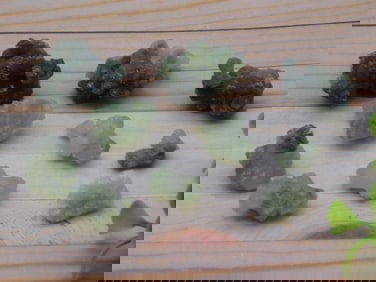 PREHNITE ROCK STONE LAPIDARY SPECIMEN