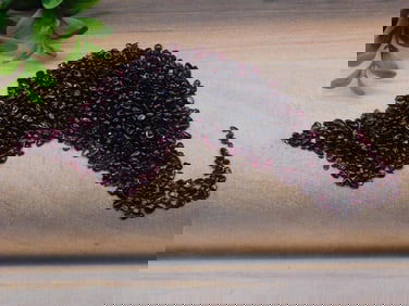 GARNET ROCK STONE LAPIDARY SPECIMEN