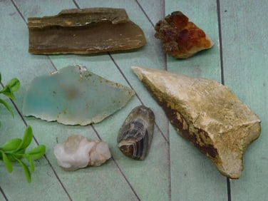 MIXED ROUGH LOT ROCK STONE LAPIDARY SPECIMEN