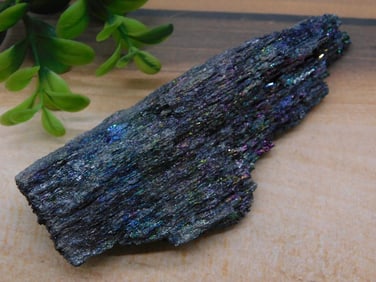 CARBORUNDUM ROCK STONE LAPIDARY SPECIMEN