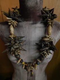AFRICAN TRADE BEADS SHELL NECKLACE