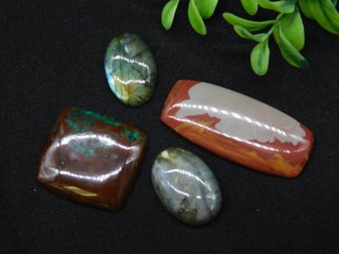 CABOCHONS ROCK STONE LAPIDARY SPECIMEN