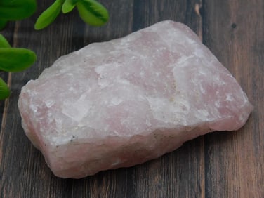 ROSE QUARTZ ROCK STONE LAPIDARY SPECIMEN