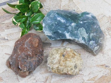 MIXED ROUGH LOT ROCK STONE LAPIDARY SPECIMEN