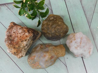 MIXED ROUGH LOT ROCK STONE LAPIDARY SPECIMEN