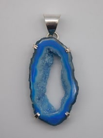 GEODE SLICE PENDANT ROCK STONE LAPIDARY SPECIMEN
