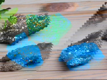 ALIEN EGG GEODES ROCK STONE LAPIDARY SPECIMEN