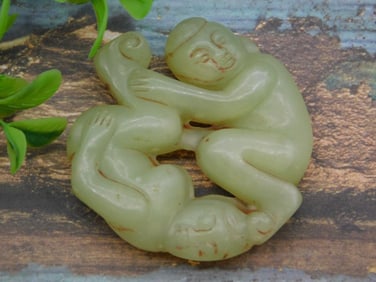 CARVED JADE ROCK STONE LAPIDARY SPECIMEN