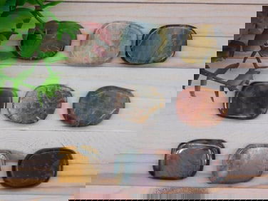 MIXED LOT ROCK STONE LAPIDARY SPECIMEN