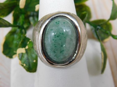 STONE RING ROCK STONE LAPIDARY SPECIMEN