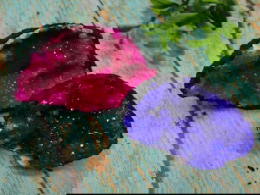 PINK AND BLUE GEODES ROCK STONE LAPIDARY SPECIMEN