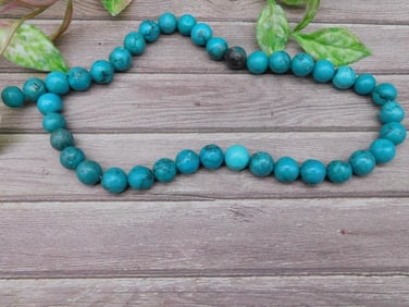 Turquoise Bead Necklace with Round Beads
