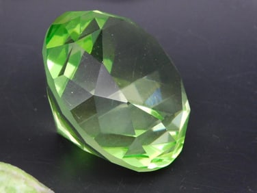 Display Diamond Green