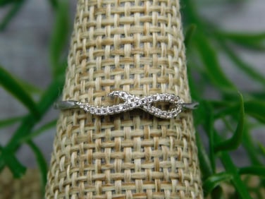 GENUINE STONE RING SIZE 7