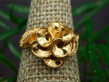 FLOWER RING